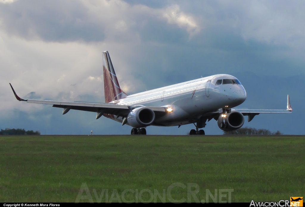 N937TA - Embraer 190-100IGW - TACA