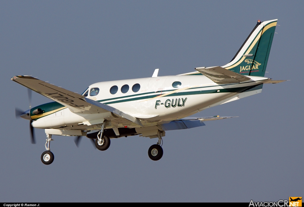 F-GULY - Beechcraft C90A King Air - Privado
