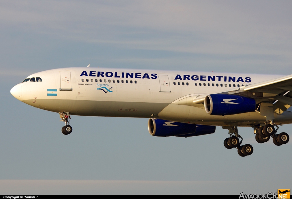 LV-ZPO - Airbus A340-211 - Aerolineas Argentinas