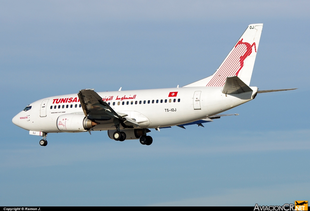 TS-IOJ - Boeing 737-5H3 - Tunisair