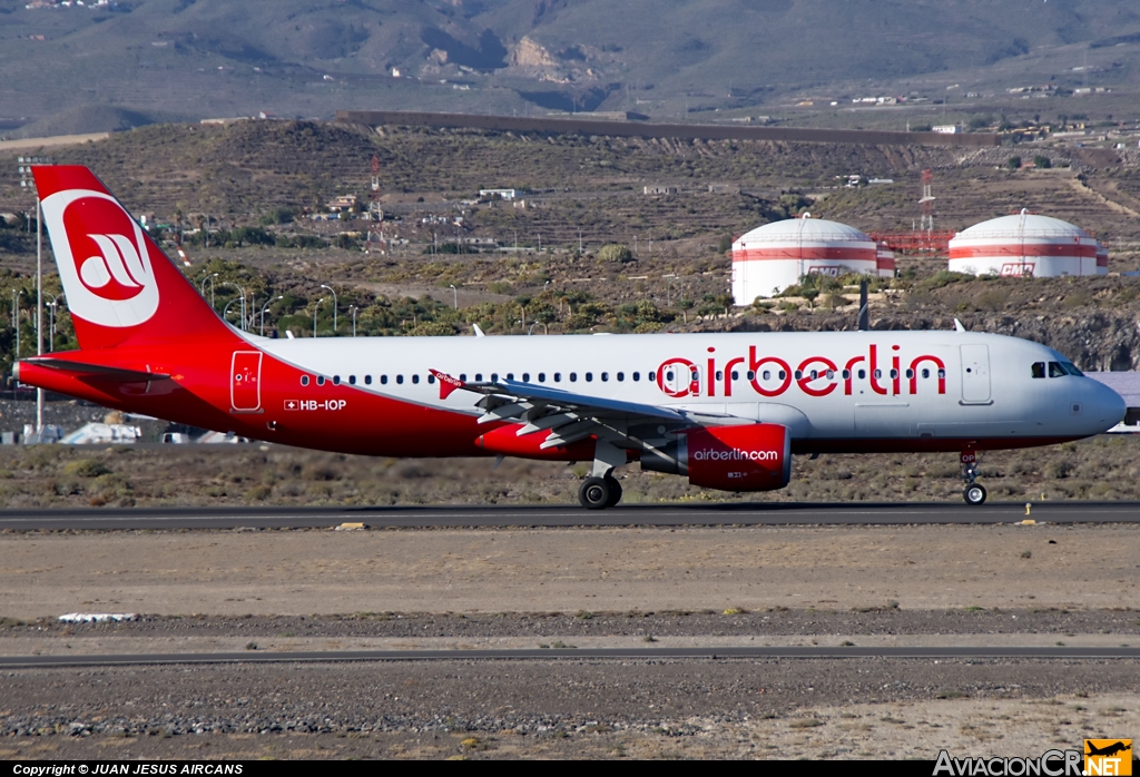 HB-IOP - Airbus A320-214 - Air Berlin