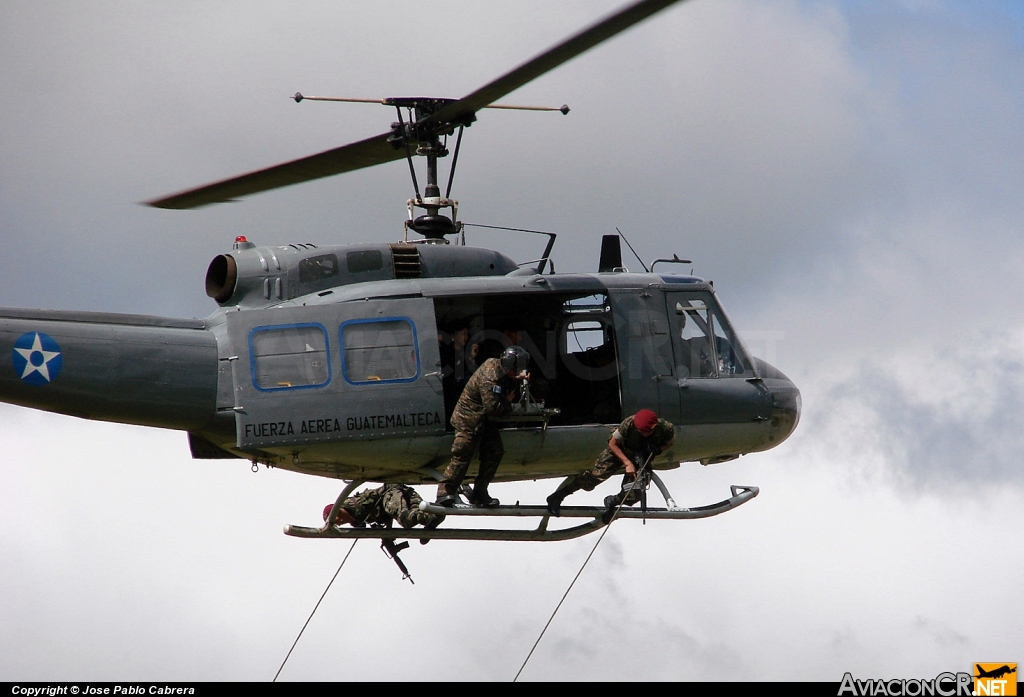 FAG-110 - Bell UH-1 Huey II - Fuerza Aérea Guatemalteca