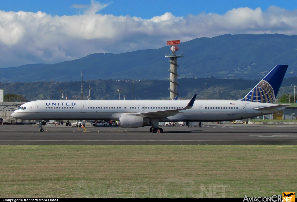 N57862 - Boeing 757-33N - Continental Airlines