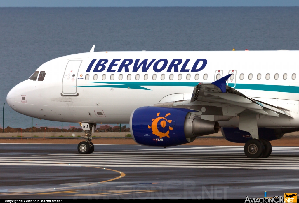 EC-LAJ - Airbus A320-214 - Iberworld