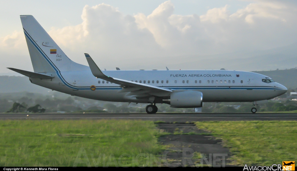 FAC0001 - Boeing 737-74V(BBJ) - Fuerza Aérea Colombiana