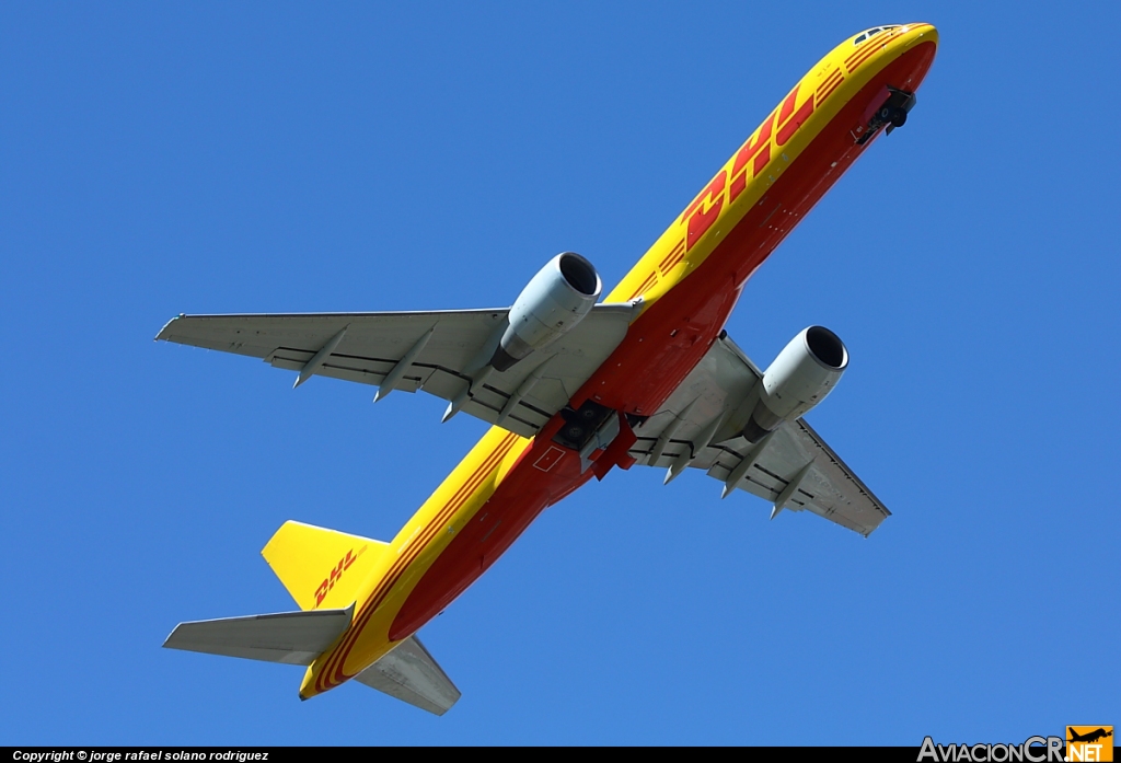 HP-1910DAE - Boeing 757-27A(SF) - DHL Aero Expreso