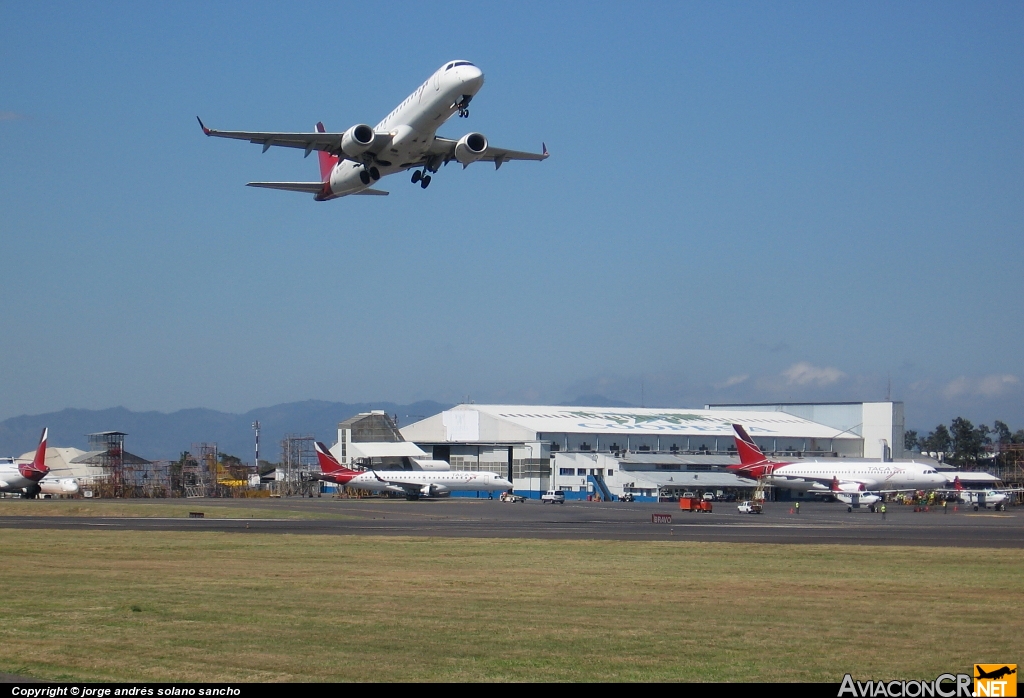 MROC - Aeropuerto - Rampa