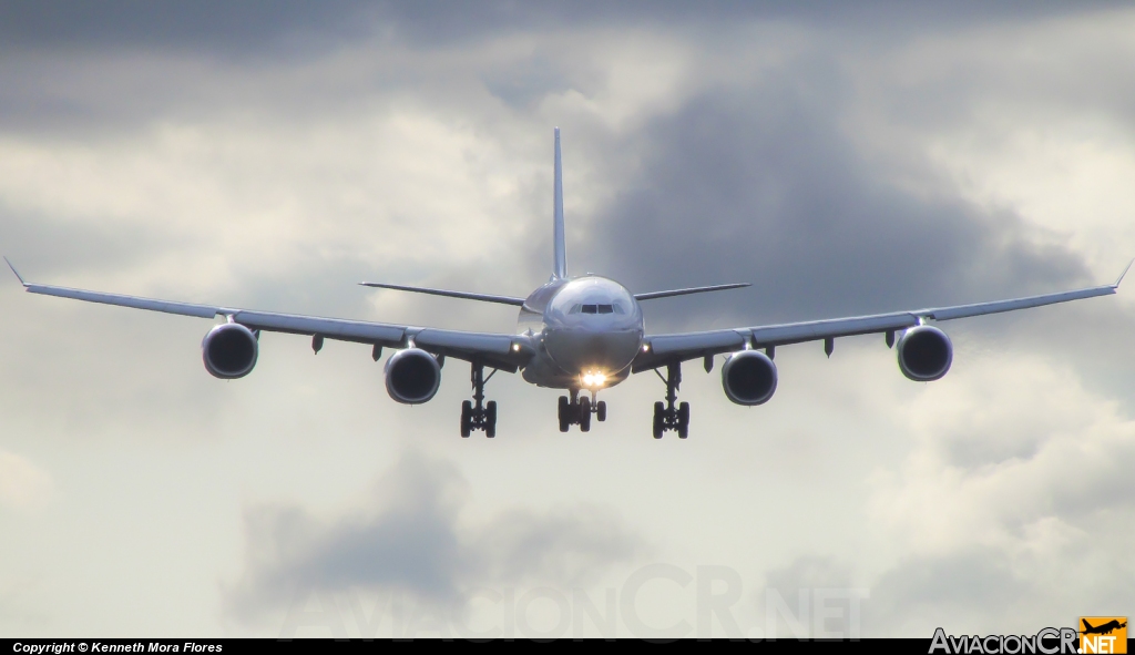 EC-LFS - Airbus A340-642 - Iberia