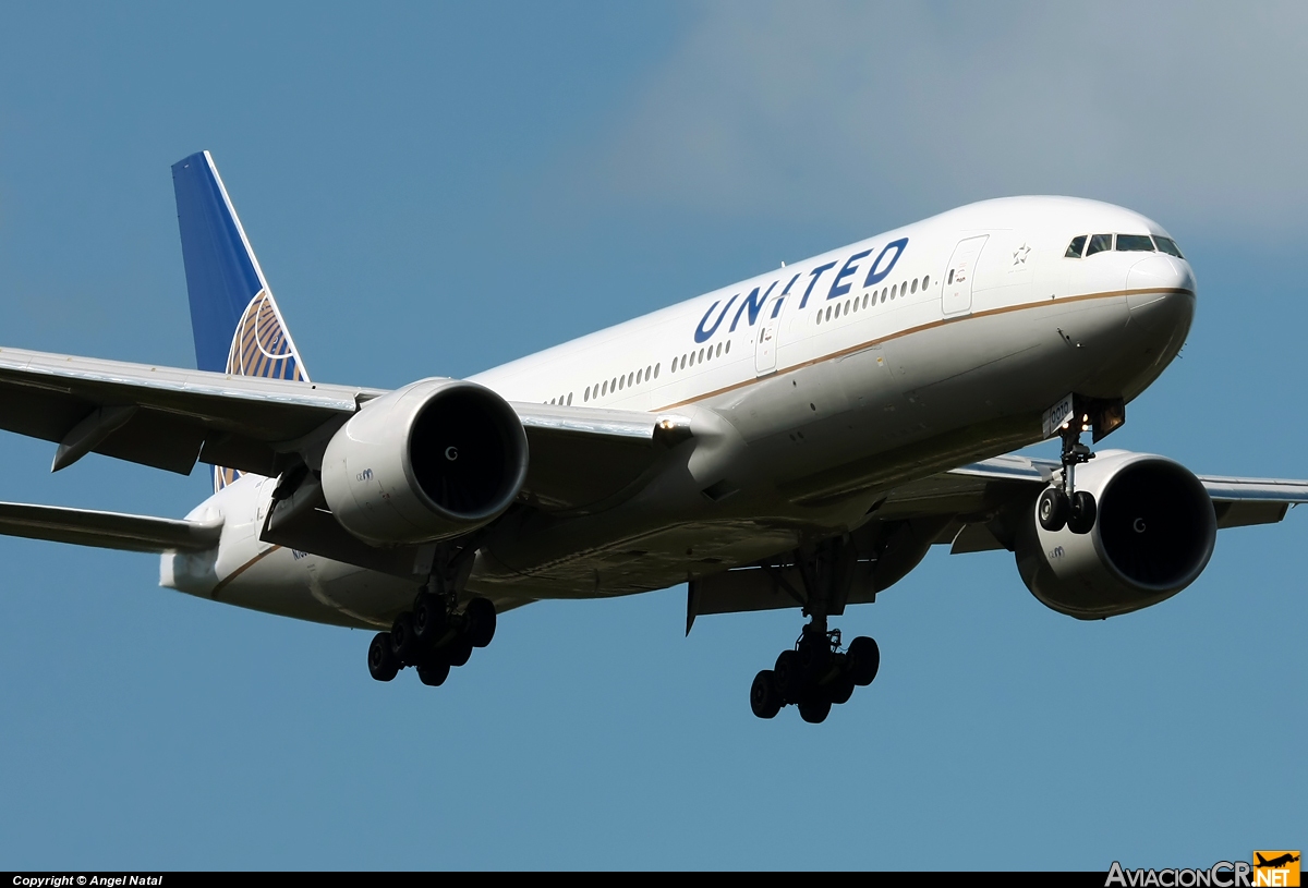 N76010 - Boeing 777-224(ER) - United Airlines (Continental Airlines)