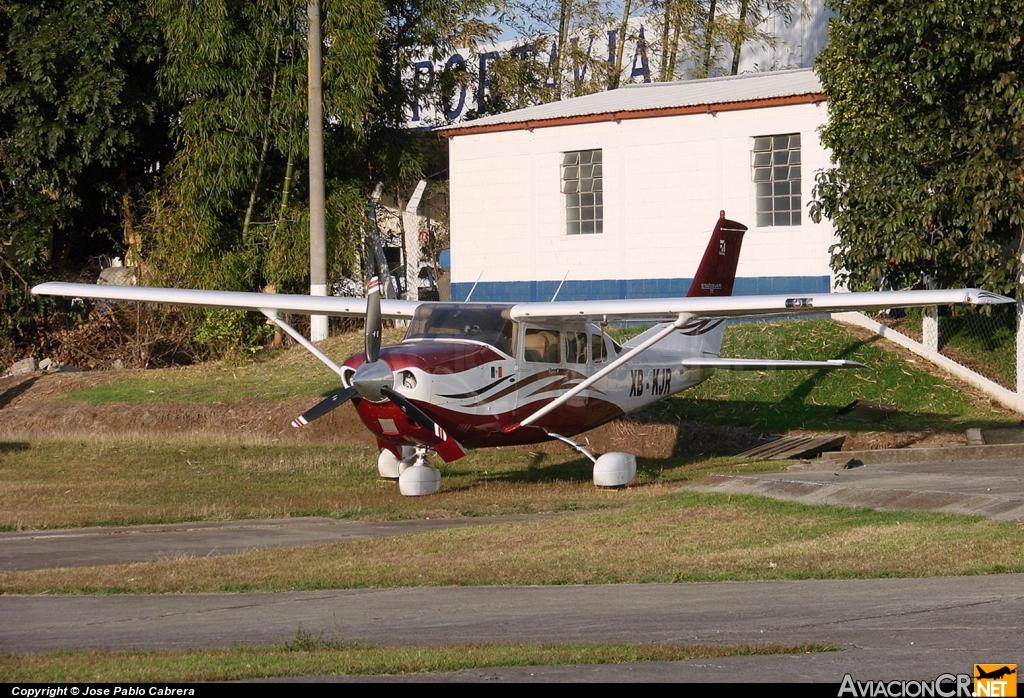 XB-KJR - Cessna U206F Stationair - Privado