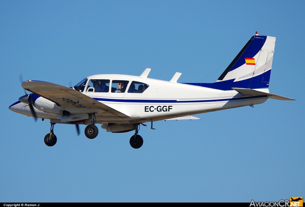 EC-GGF - Piper PA23-250-E Aztec - Aero Club - Barcelona-Sabadell