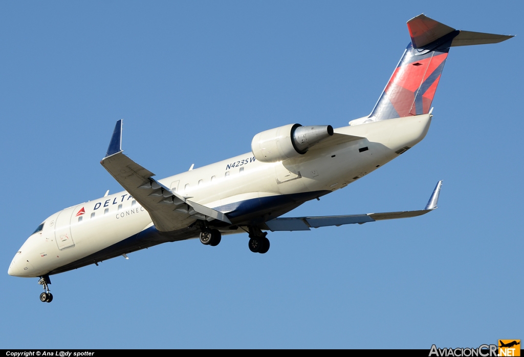 N423SW - Canadair CL-600-2B19 Regional Jet CRJ-200LR - Skywest Airlines
