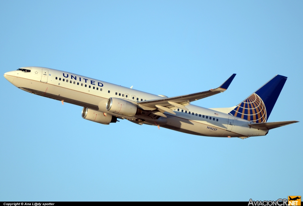 N14237 - Boeing 737-824 - Continental Airlines