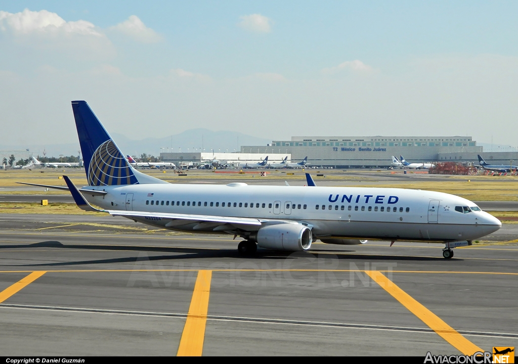 N33284 - Boeing 737-824 - United Airlines