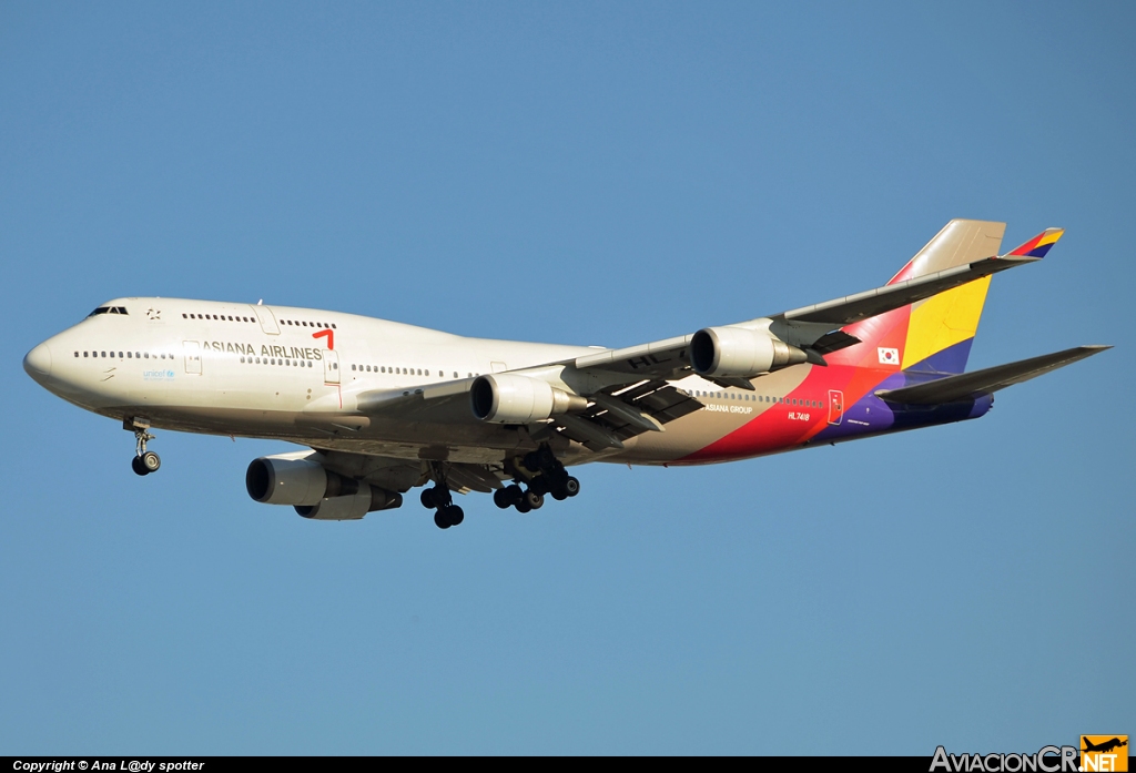 HL7418 - Boeing 747-48E - Asiana