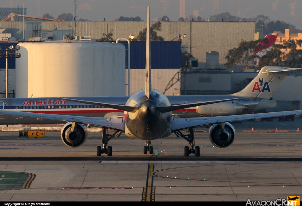 N393AN - Boeing 767-323/ER - American Airlines
