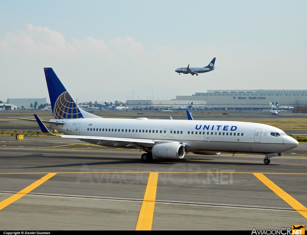 N26226 - Boeing 737-824 - Continental Airlines