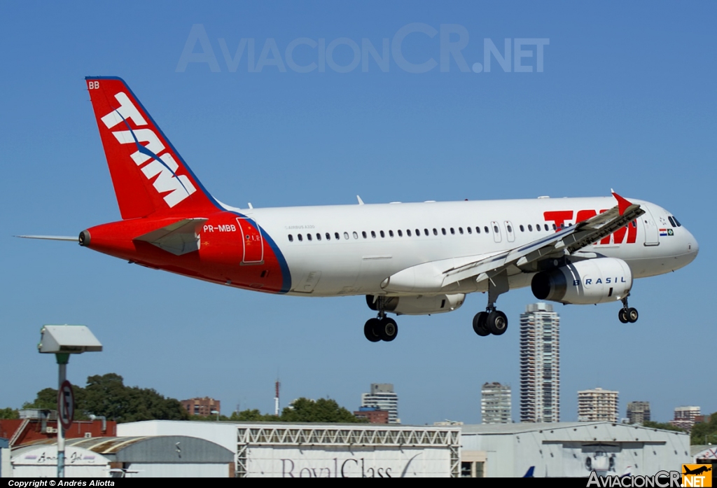 PR-MBB - Airbus A320-232 - TAM