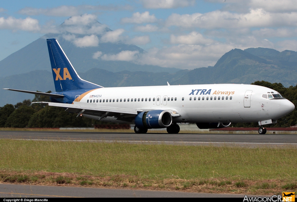 N42X - Boeing 737-429 - Xtra Airways