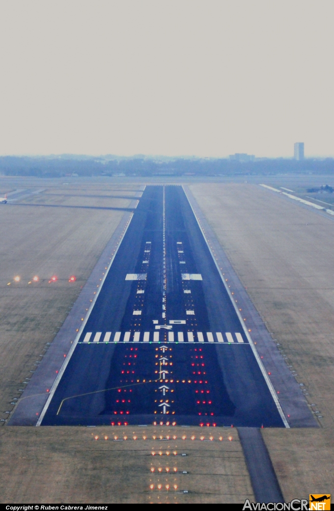 EHAM - Vista Aerea - Aeropuerto