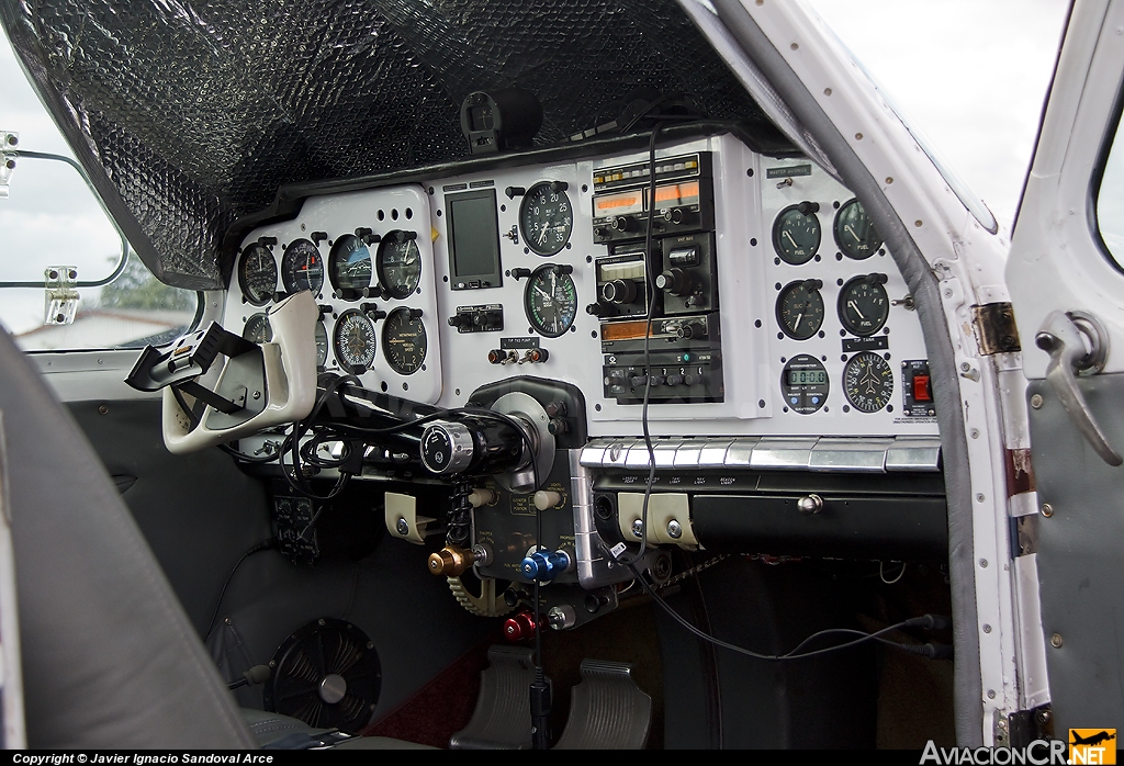 TG-HEE - Beechcraft V35 Bonanza - Privado