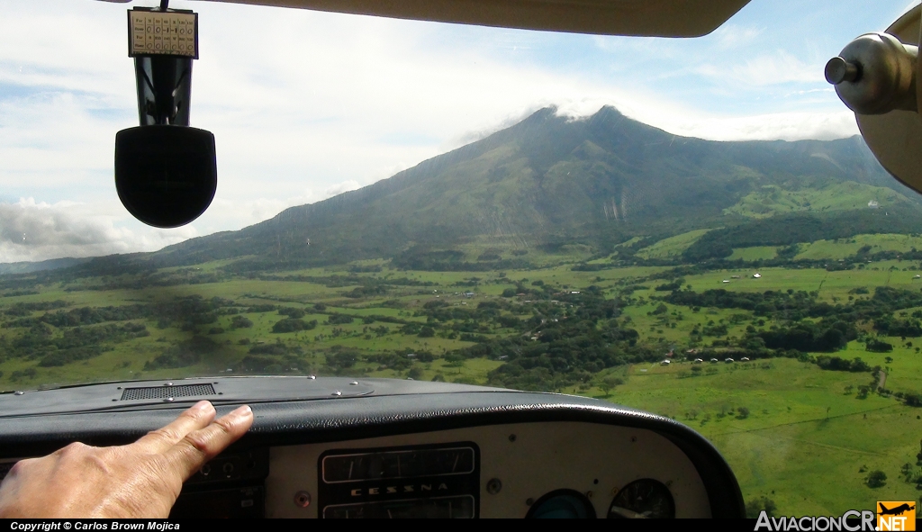 TI-AIF - Cessna 182L Skylane - Privado