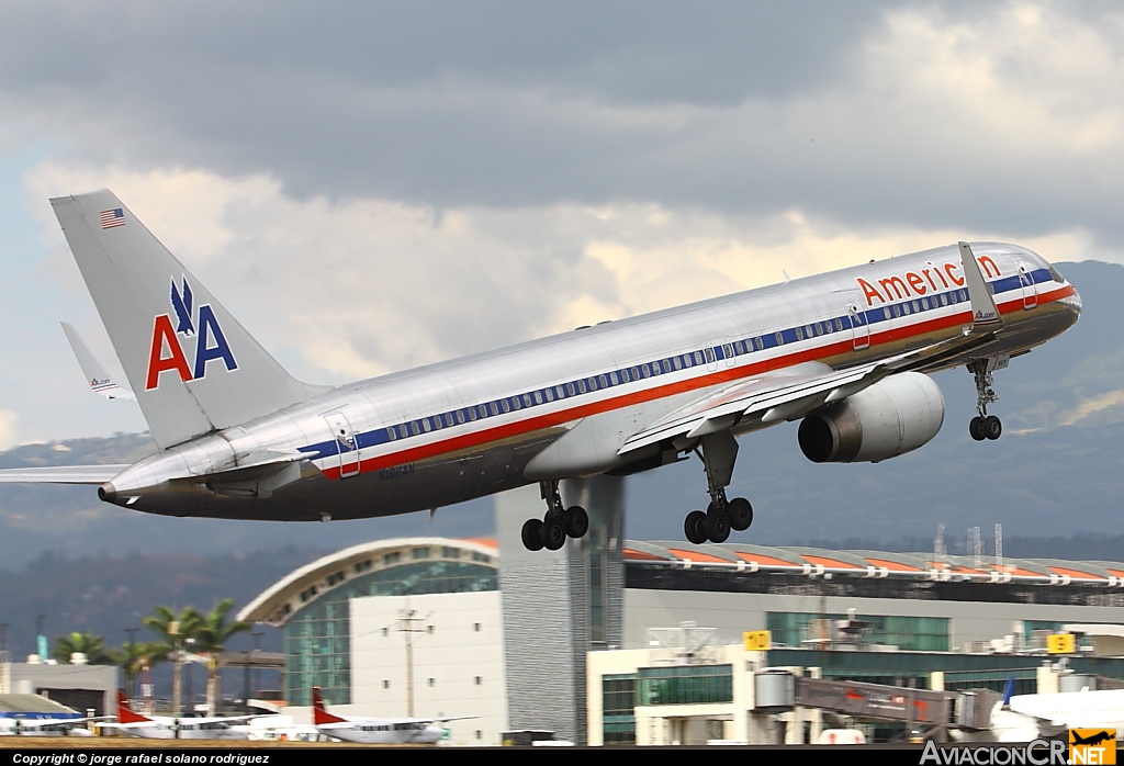 N182AN - Boeing 757-223 - American Airlines