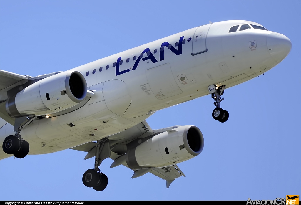 LV-BRA - Airbus A320-233 - LAN Argentina