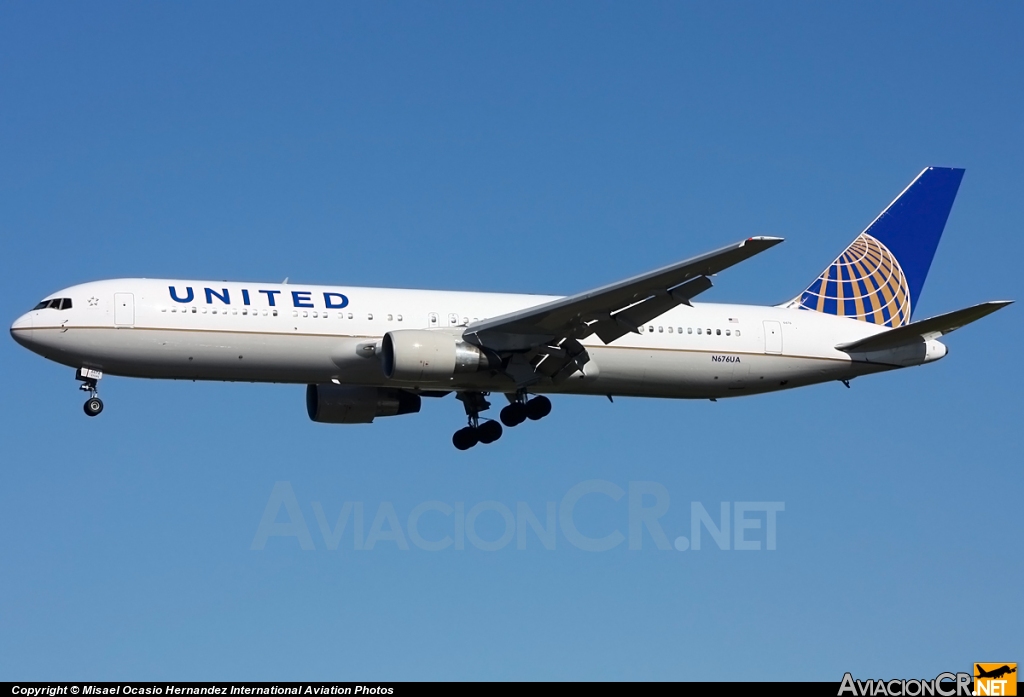 N676UA - Boeing 767-332/ER - United Airlines
