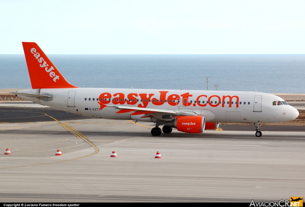 G-EZTT - Airbus A320-214 - EasyJet Airline