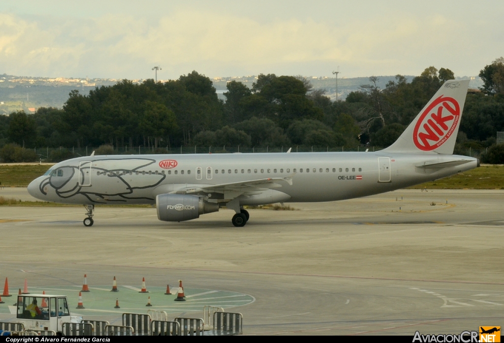 OE-LEE - Airbus A320-214 - Niki
