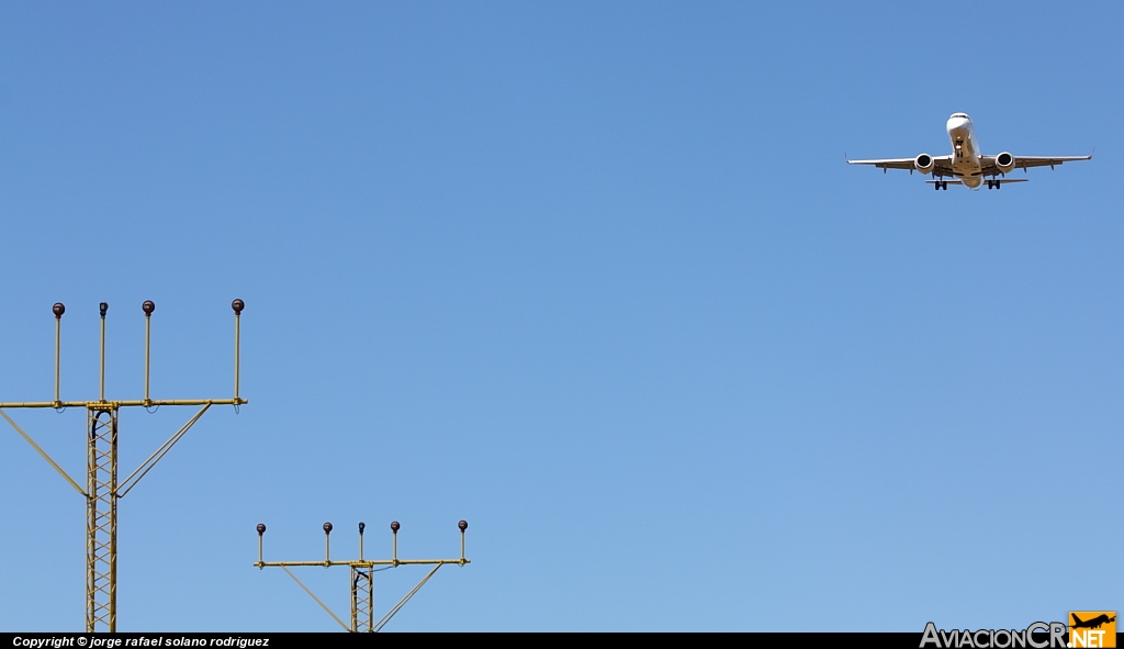 N986TA - Embraer 190-100IGW - TACA