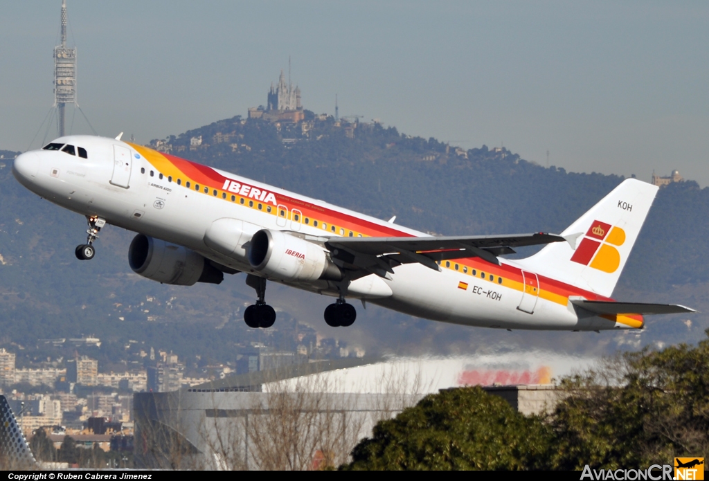 EC-KOH - Airbus A320-214 - Iberia