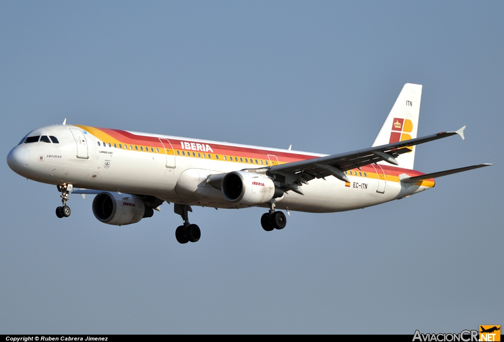 EC-ITN - Airbus A321-211 - Iberia