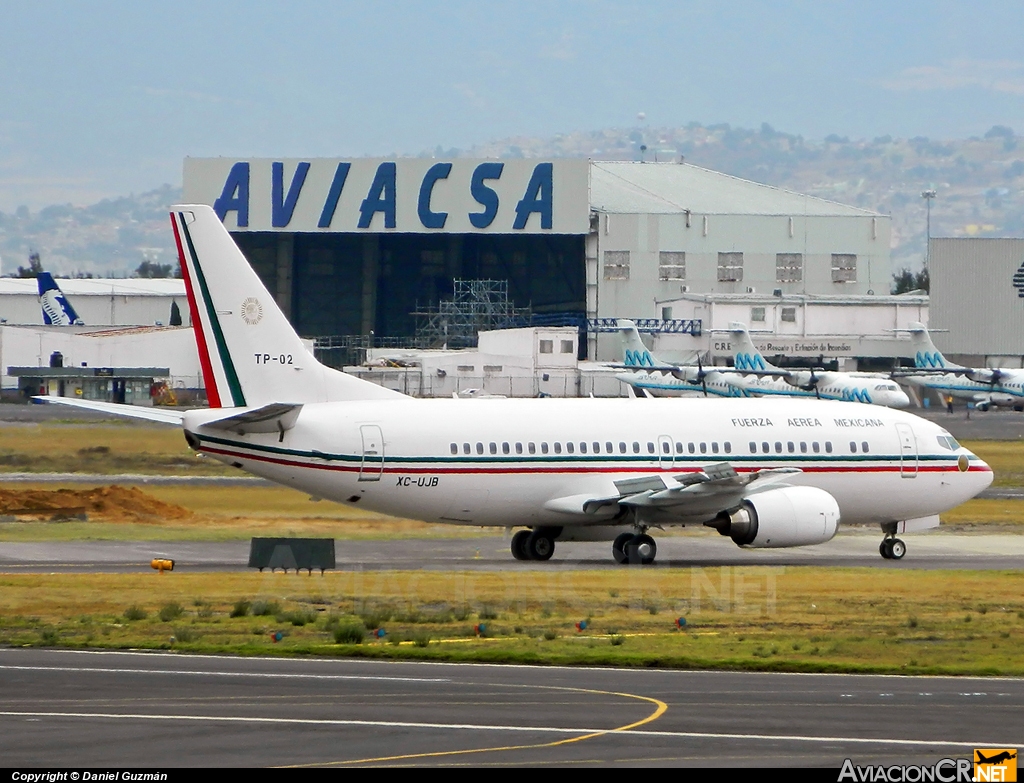 XC-UJB - Boeing 737-33A - Fuerza Aerea Mexicana FAM