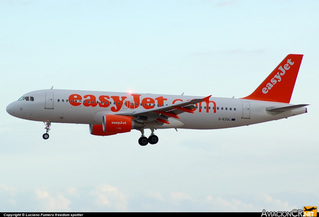 G-EZUL - Airbus A320-214 - EasyJet
