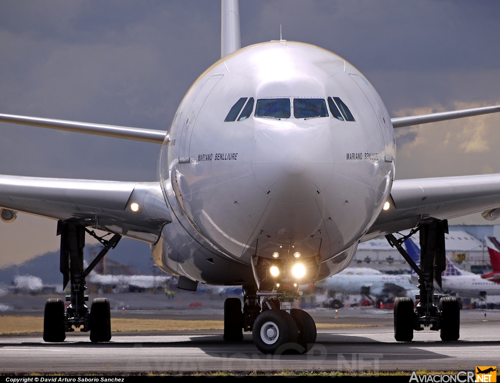 EC-IZX - Airbus A340-642 - Iberia