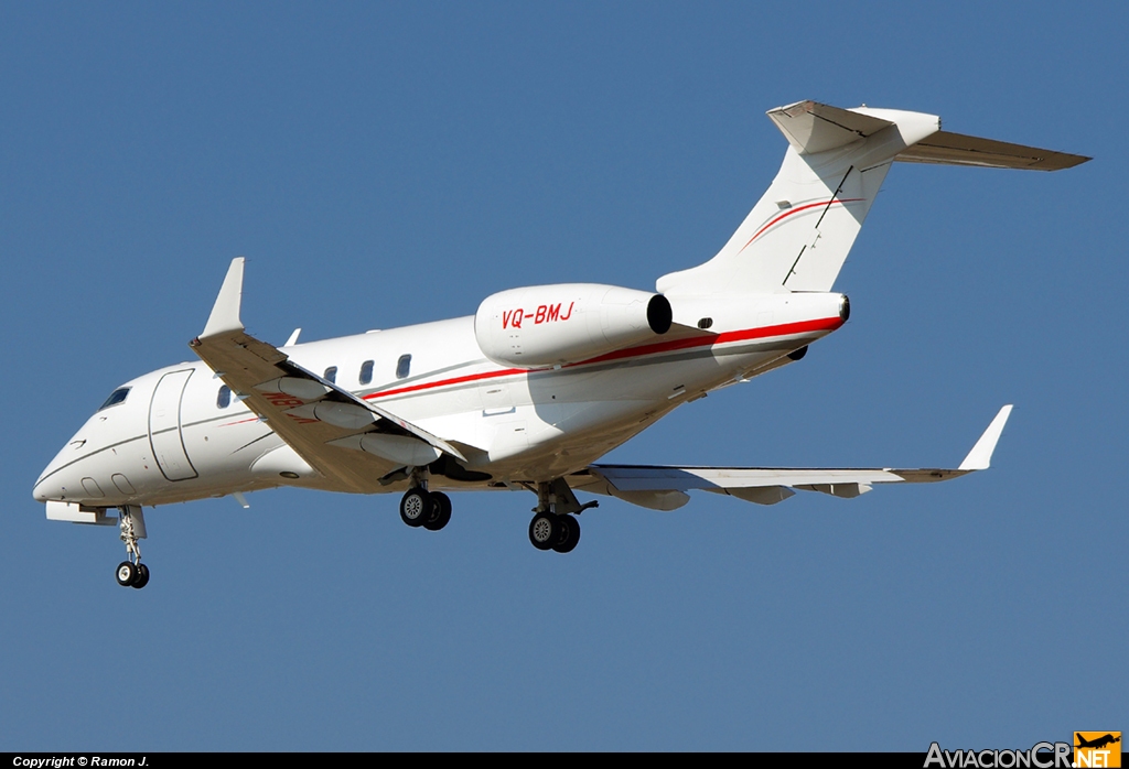 VQ-BMJ - Bombardier BD-100-1A10 Challenger 300  CL300 - Privado