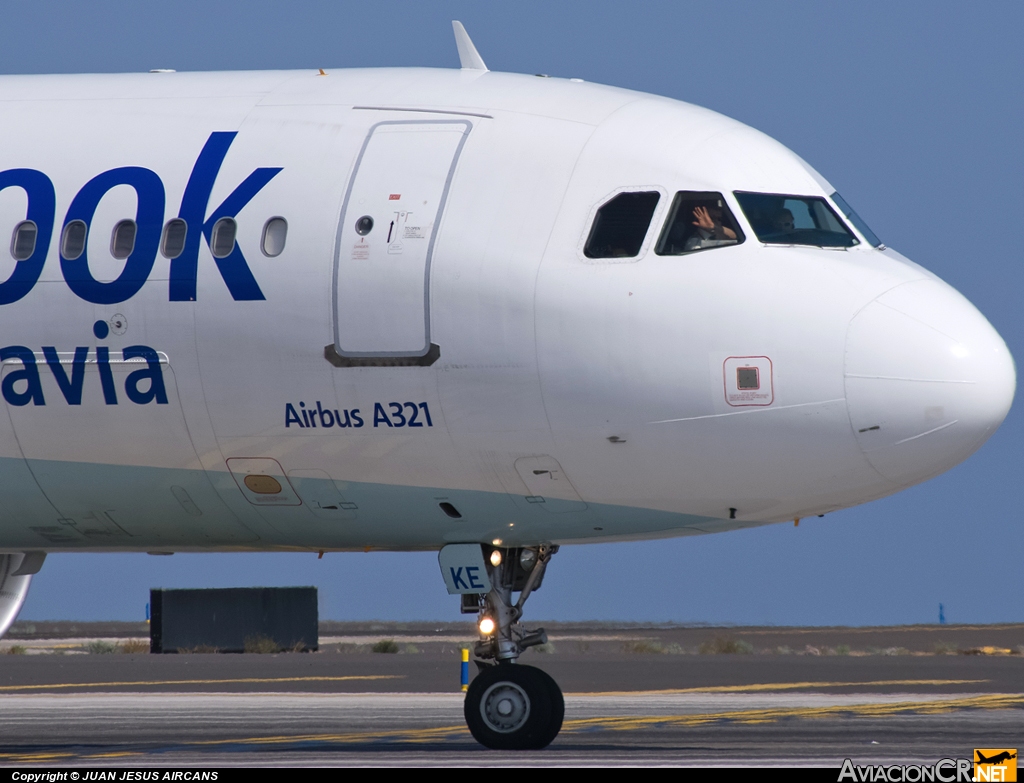 OY-VKE - Airbus A321-211 - Thomas Cook Airlines (Scandinavia)