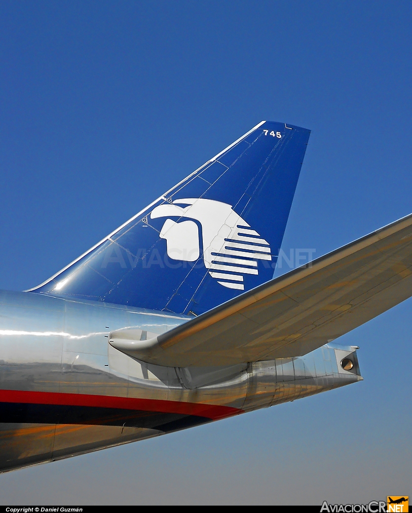 N745AM - Boeing 777-2Q8/ER - Aeromexico