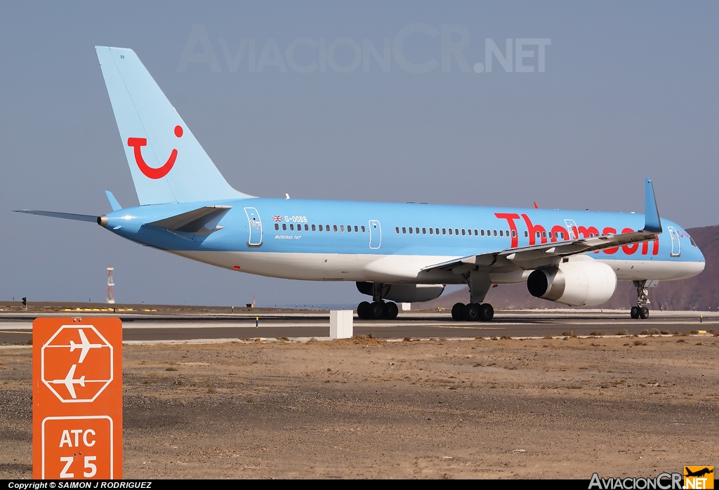 G-OOBB - Boeing 757-28A - Thomson Airways