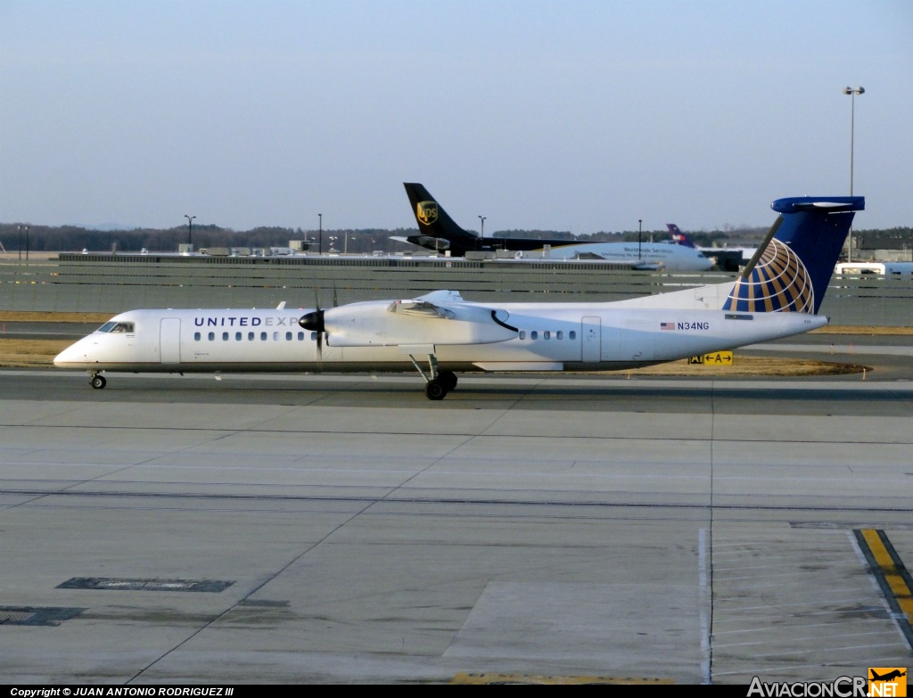 N34NG - De Havilland Canada DHC-8-402Q Dash 8 - United Express (Colgan Air)