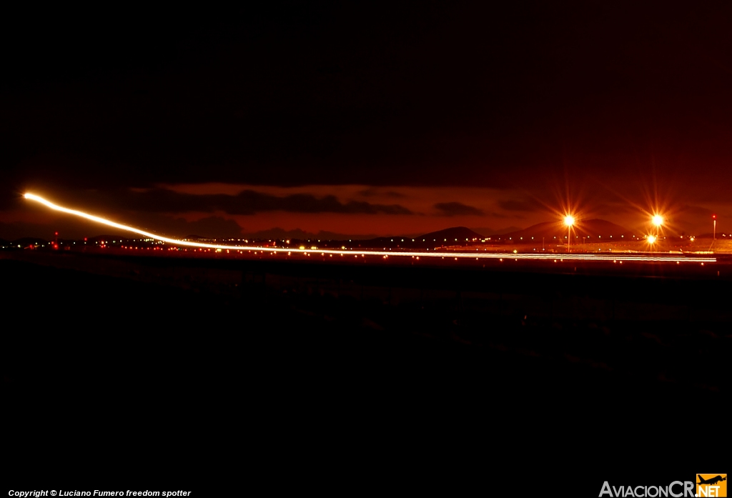 G-EZTN - Airbus A320-214 - EasyJet Airline