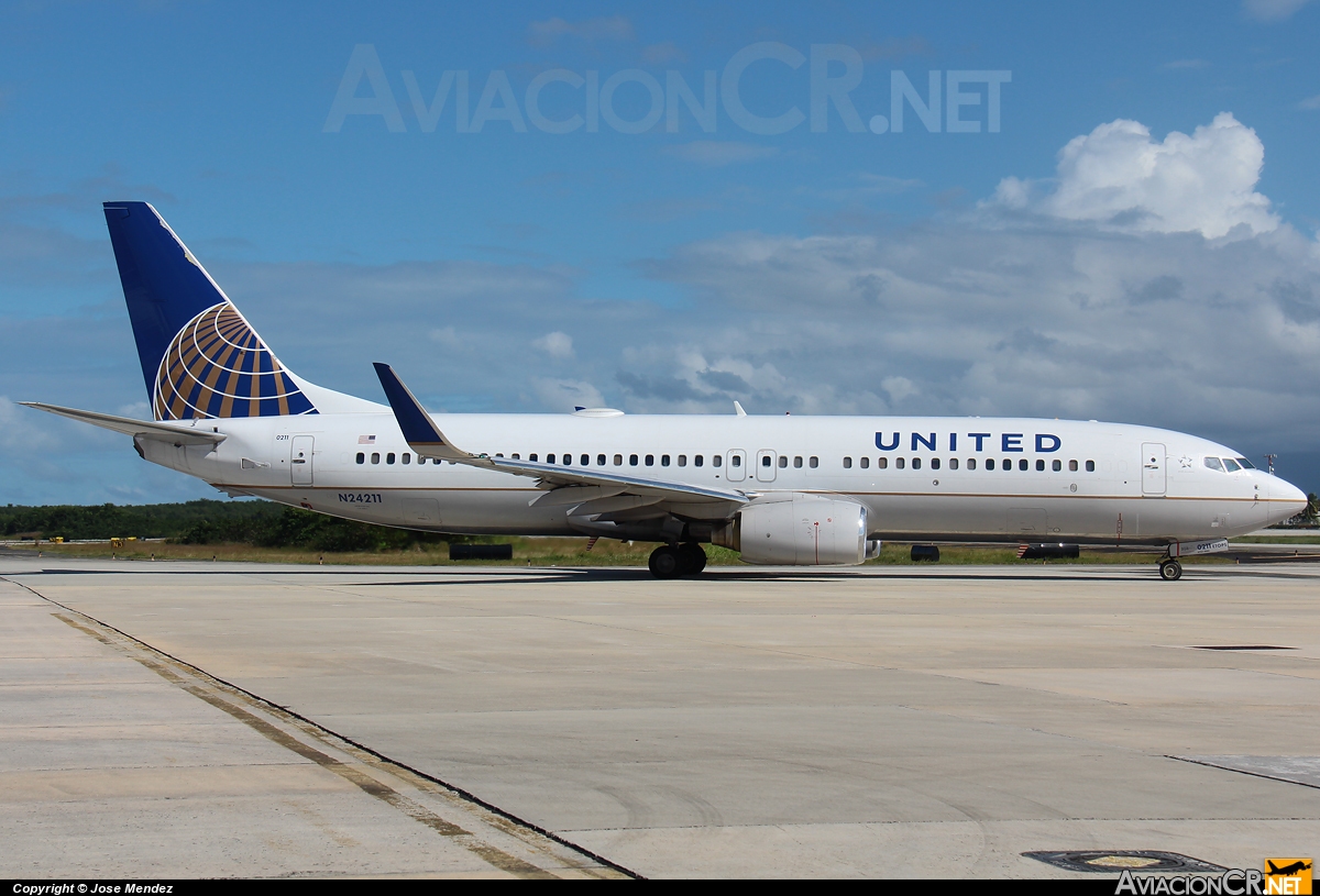 N24211 - Boeing 737-824 - United Airlines