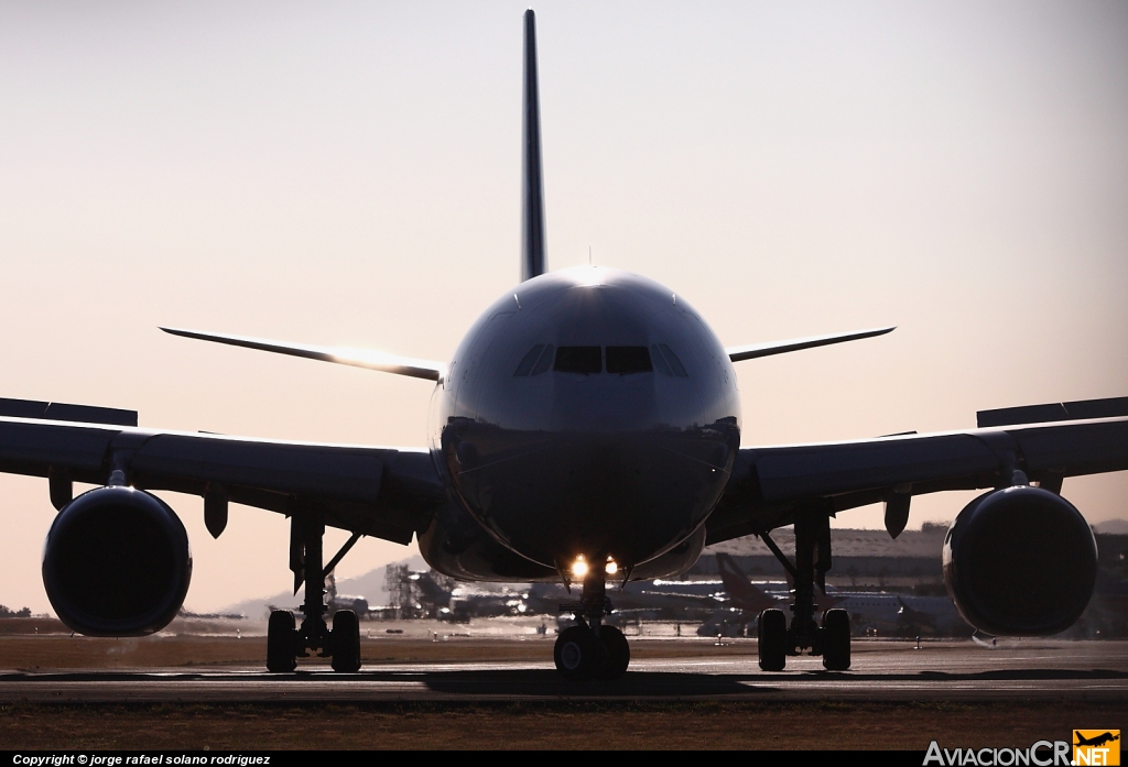 C-GTSD - Airbus A330-343X - Air Transat