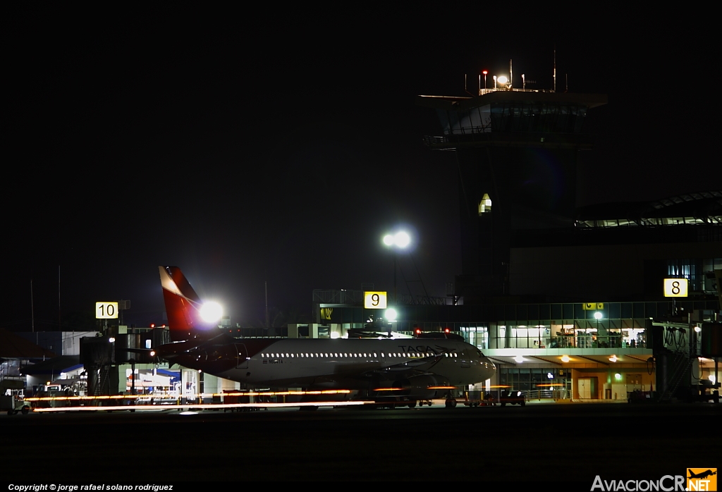 N684TA - Airbus A320-233 - TACA