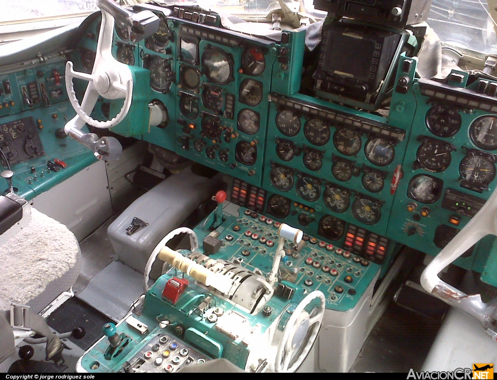  - Ilyushin Il-62 - Cubana de Aviación