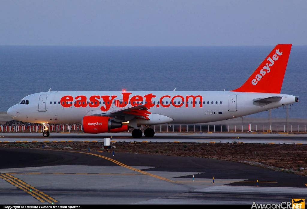 G-EZTJ - Airbus A320-214 - EasyJet Airline