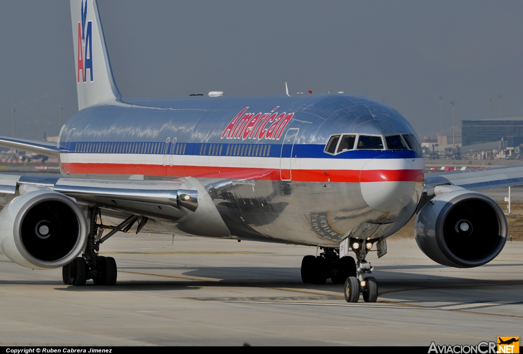 N7375A - Boeing 767-323/ER - American Airlines