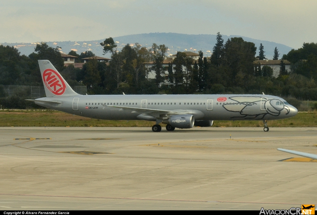 OE-LEW - Airbus A321-211 - NIKI